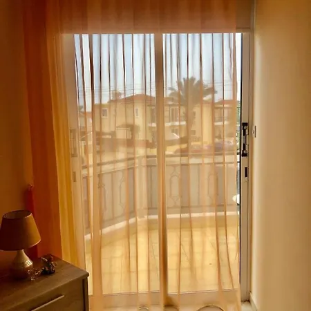 Willa Universal Daphne 3 Bedroom In Kato Pafos
